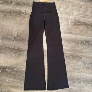 NWT Girlfriend Collective compressive flare legging.